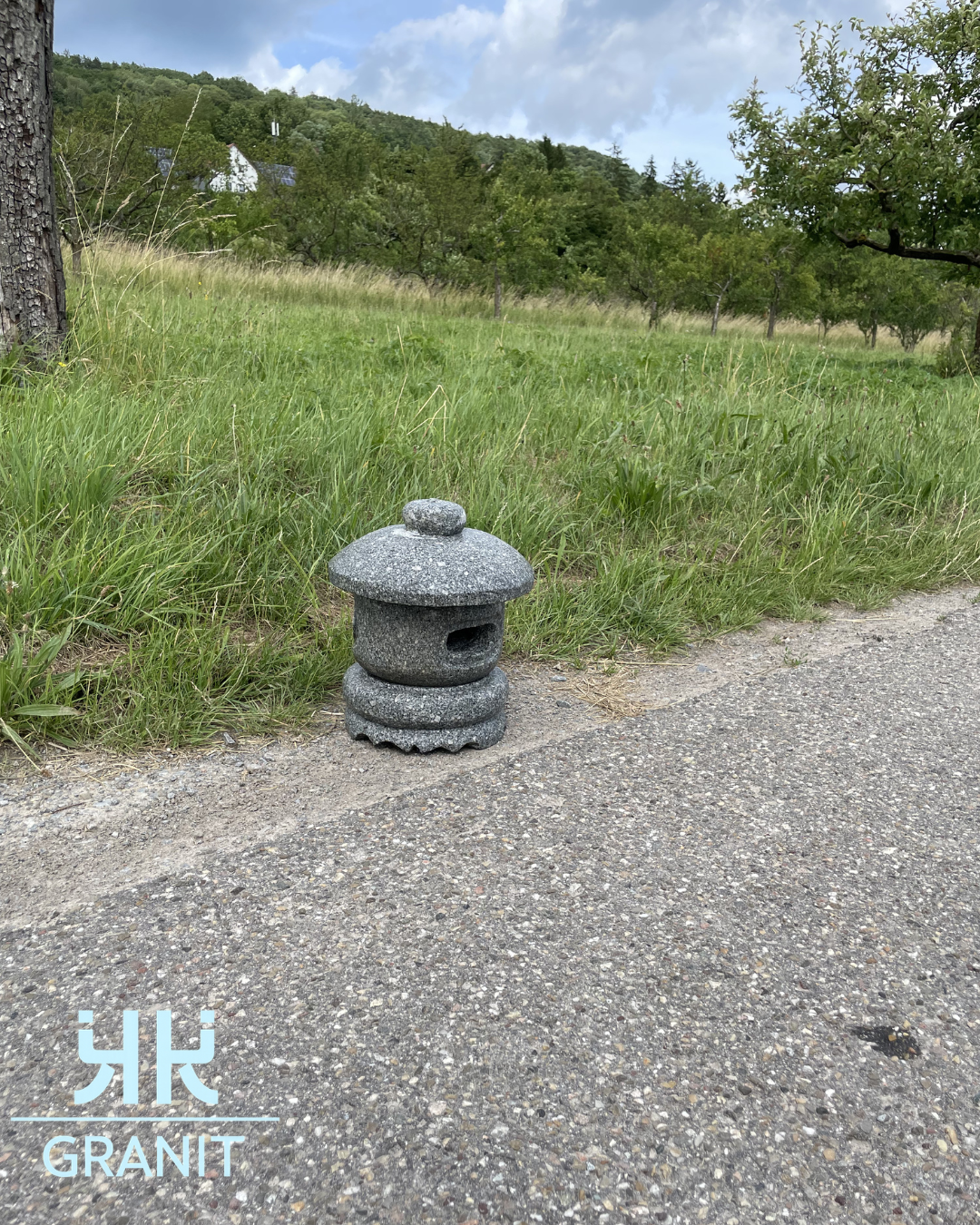Tamate Granitlaterne – Handgefertigte japanische Steinlaterne