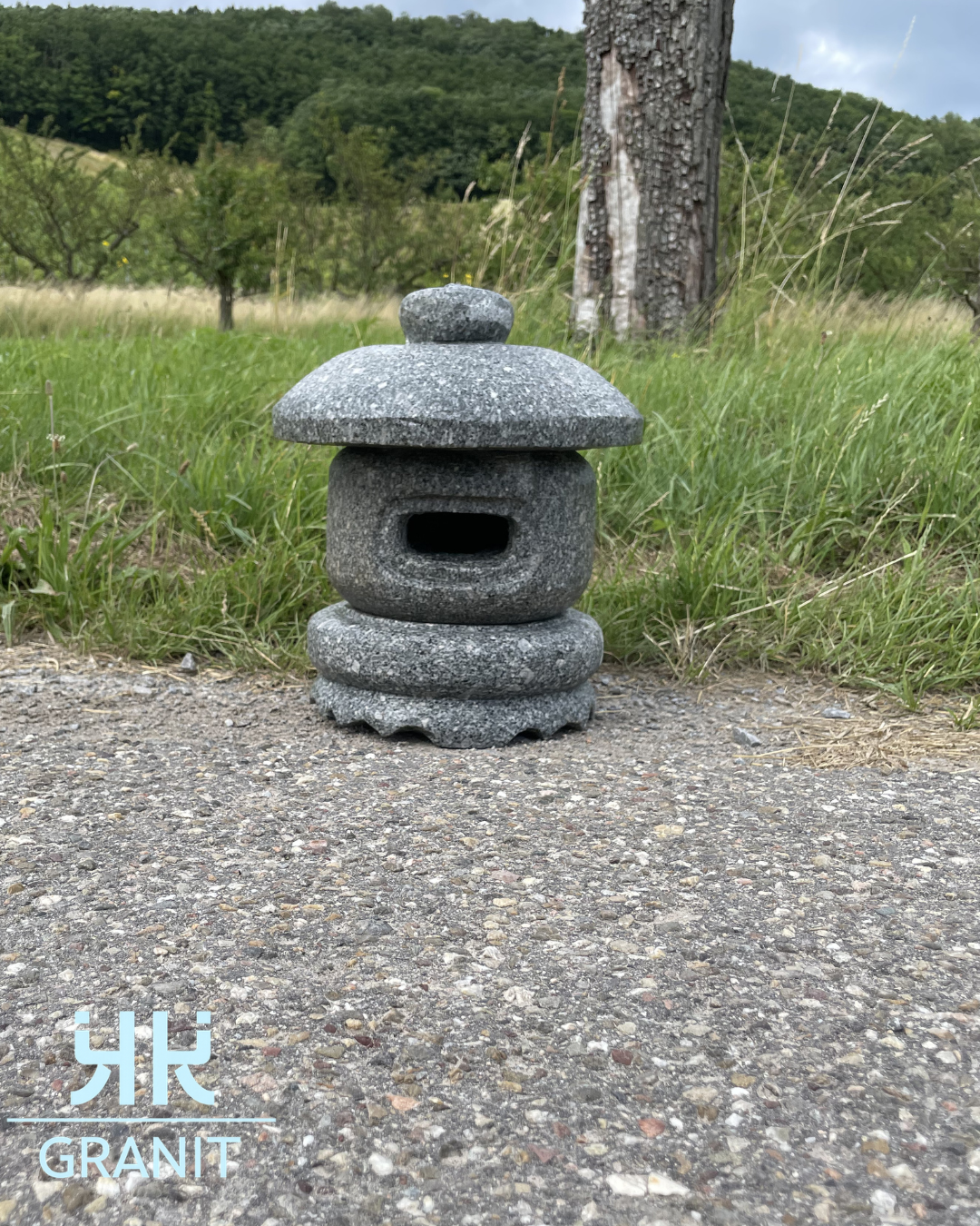 Tamate Granitlaterne – Handgefertigte japanische Steinlaterne