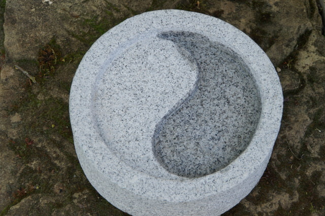 Ying Yang Vogeltränke