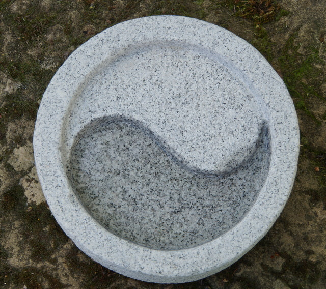 Ying Yang Vogeltränke