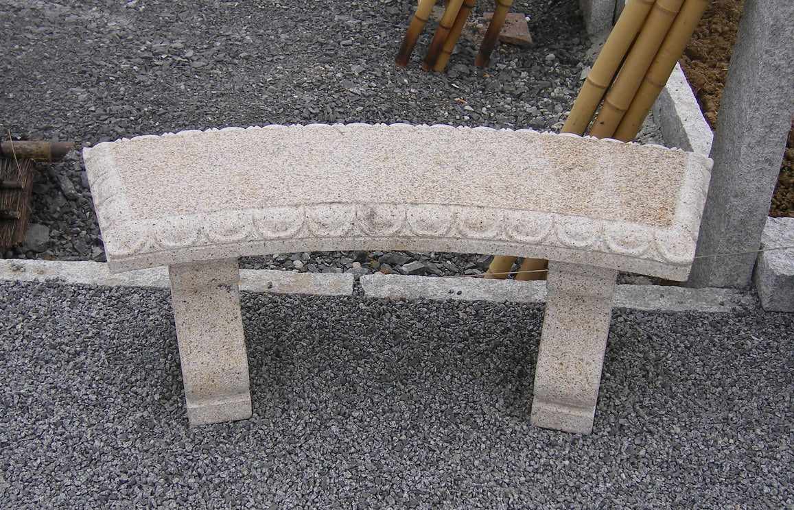 Garnitur aus Granit